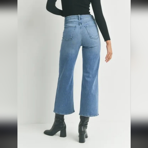 Just Black Patch Pocket Wide-Leg Crop High-Rise Jeans - Picture 3 of 13